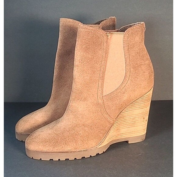 Michael Kors Thea Women Caramel Brown Suede Leather Wedge Chelsea Ankle Boot 8.5 - Picture 2 of 12